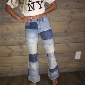 Hippe patch flare denim jeans!! 💙